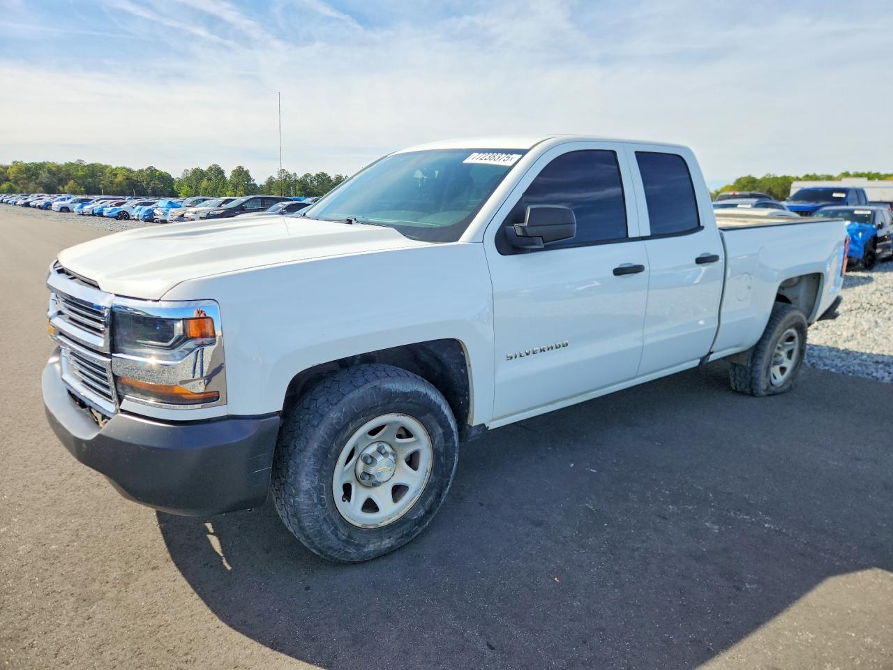 Salvage Chevrolet Silverado Image