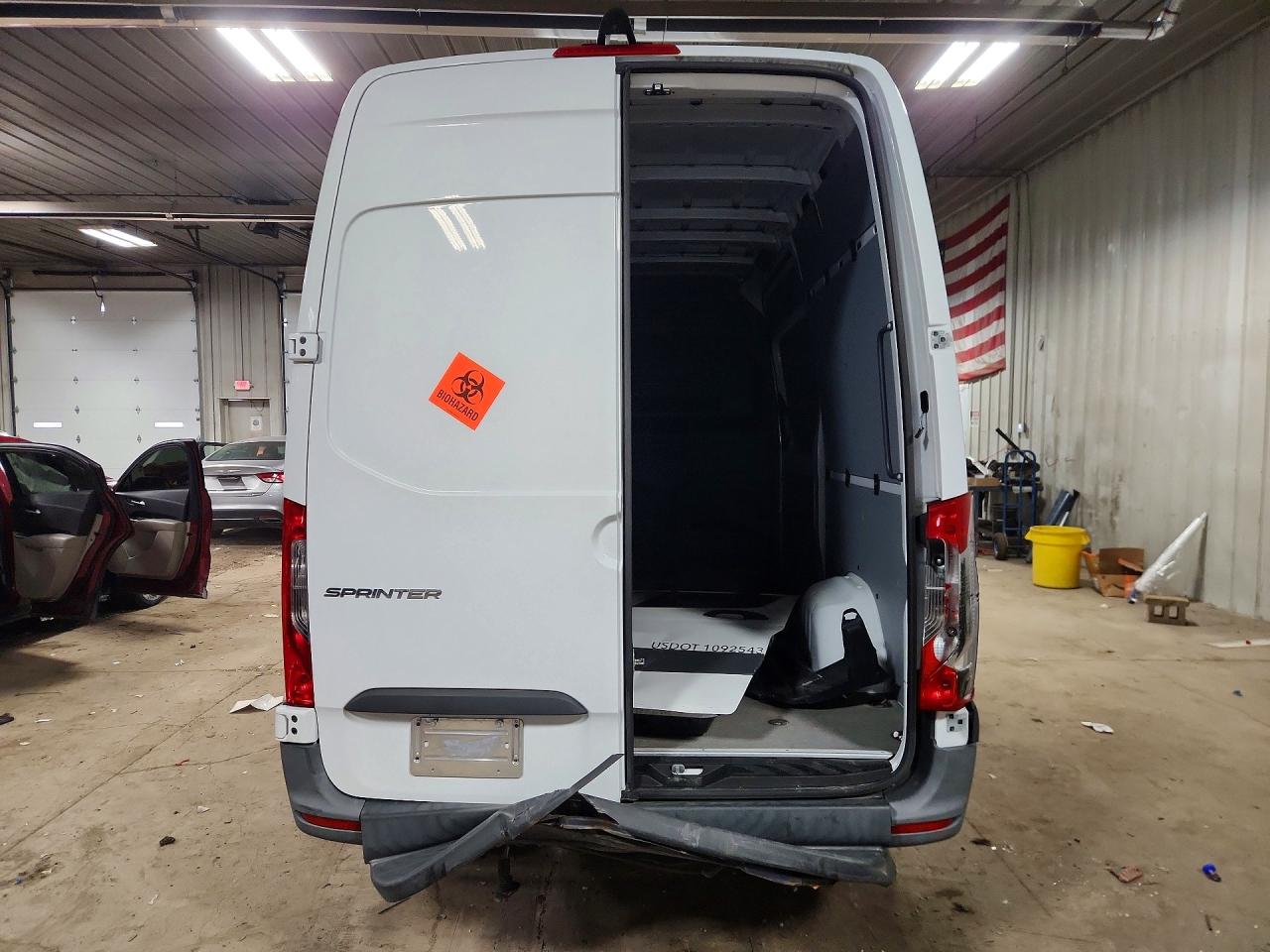 Freightliner Sprinter 2500