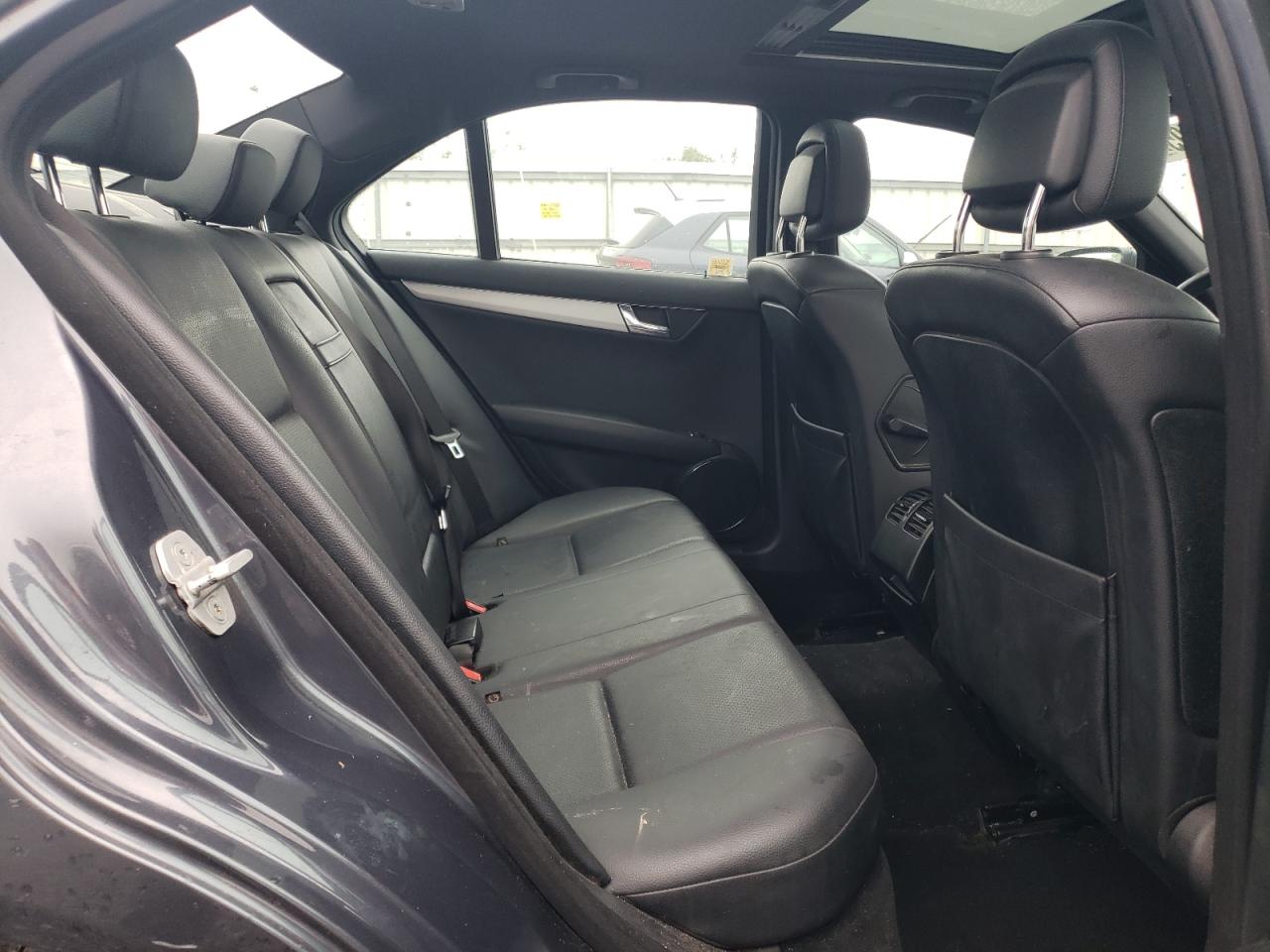 Mercedes-Benz C-Class 300