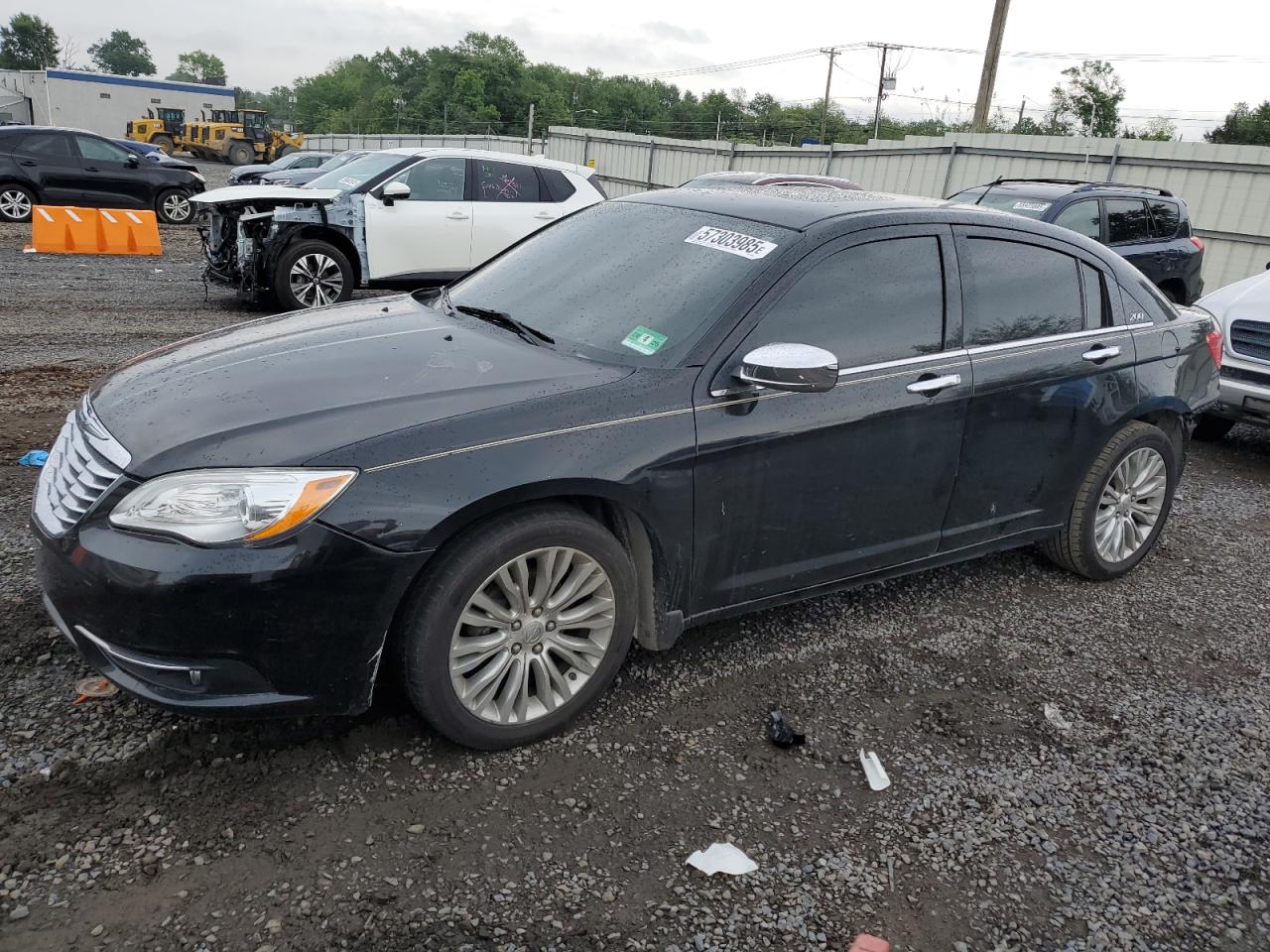 Salvage Chrysler 200 Image