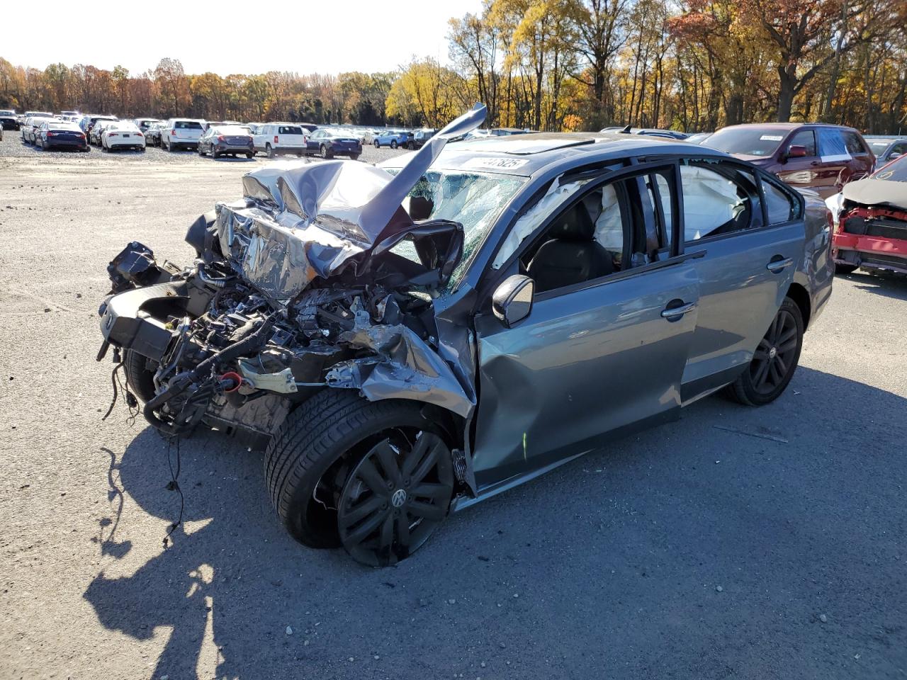 Salvage Volkswagen Jetta Image