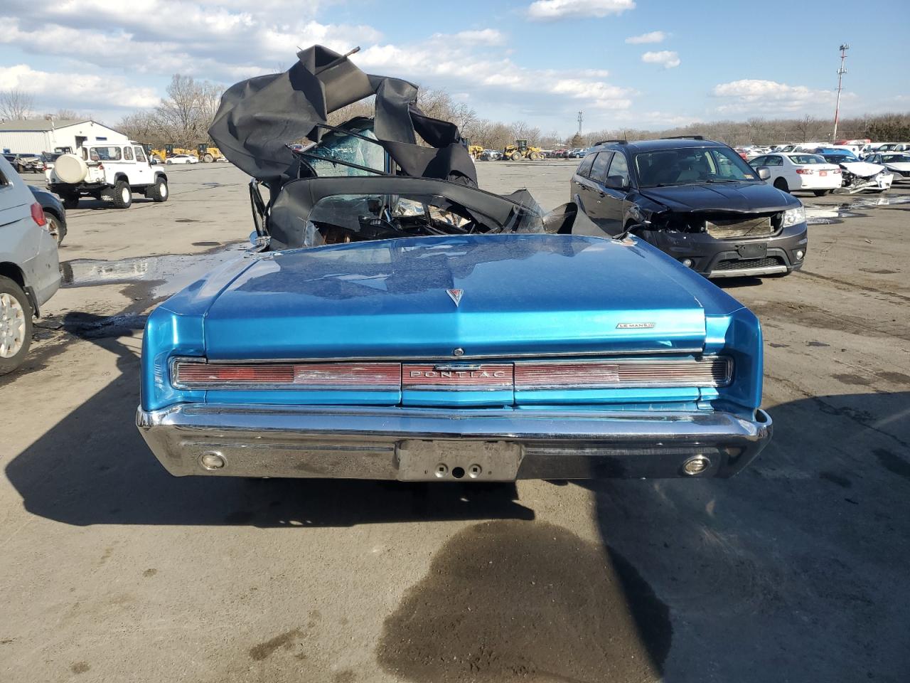 Pontiac Lemans
