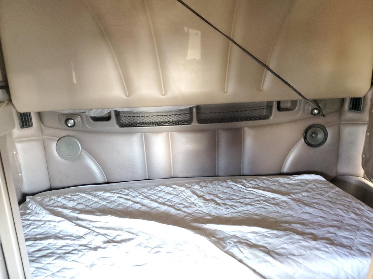 Peterbilt 387