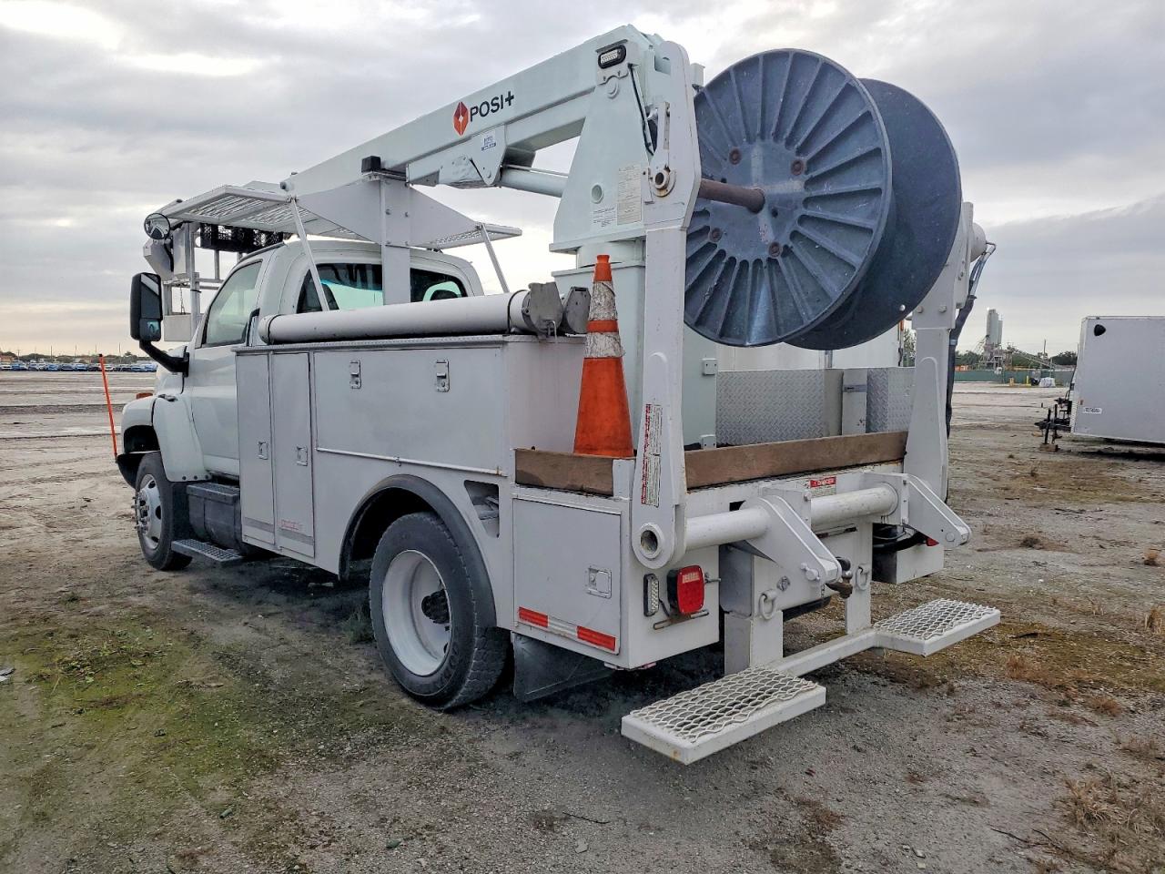 GMC C K R7500