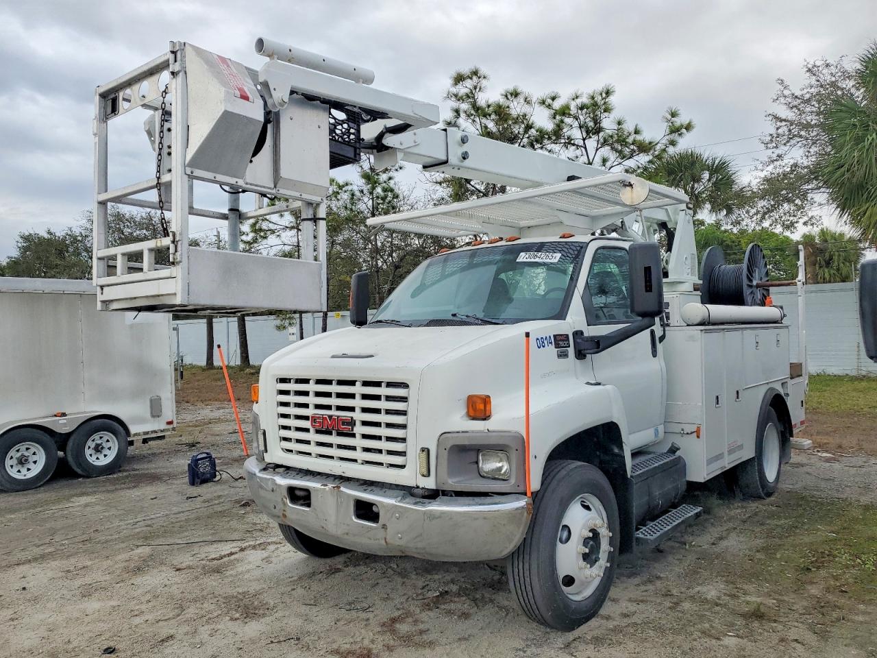 GMC C K R7500