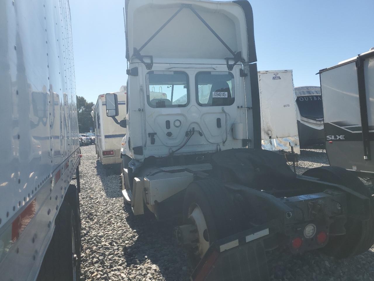 Freightliner Cascadia 1