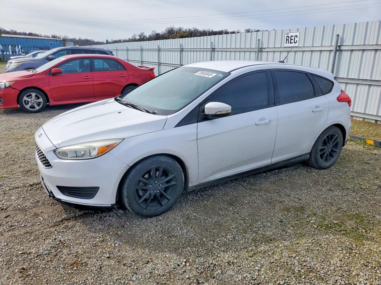 Salvage Ford Focus Image