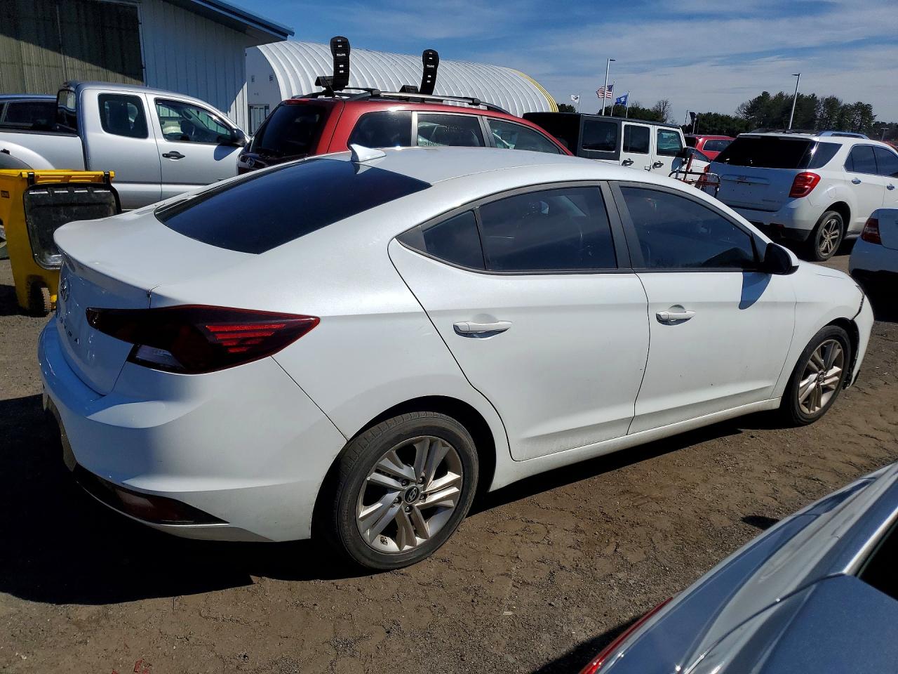 Hyundai ELANTRA Sel