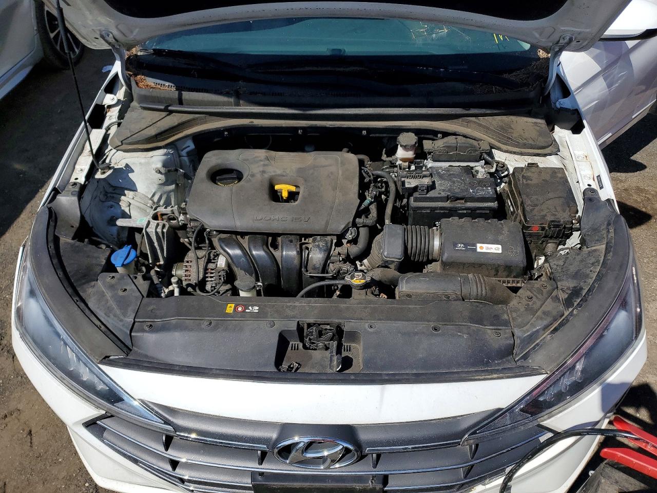 Hyundai ELANTRA Sel