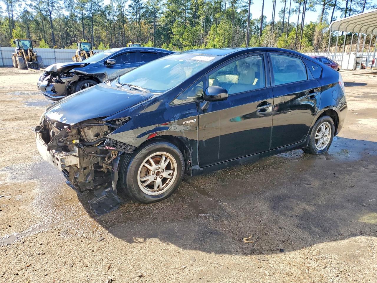 Salvage Toyota Prius Image