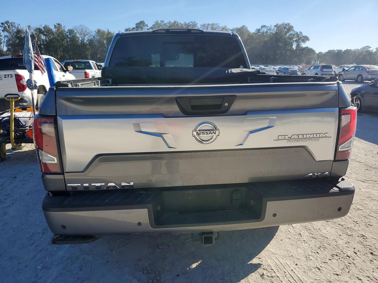 Nissan Titan