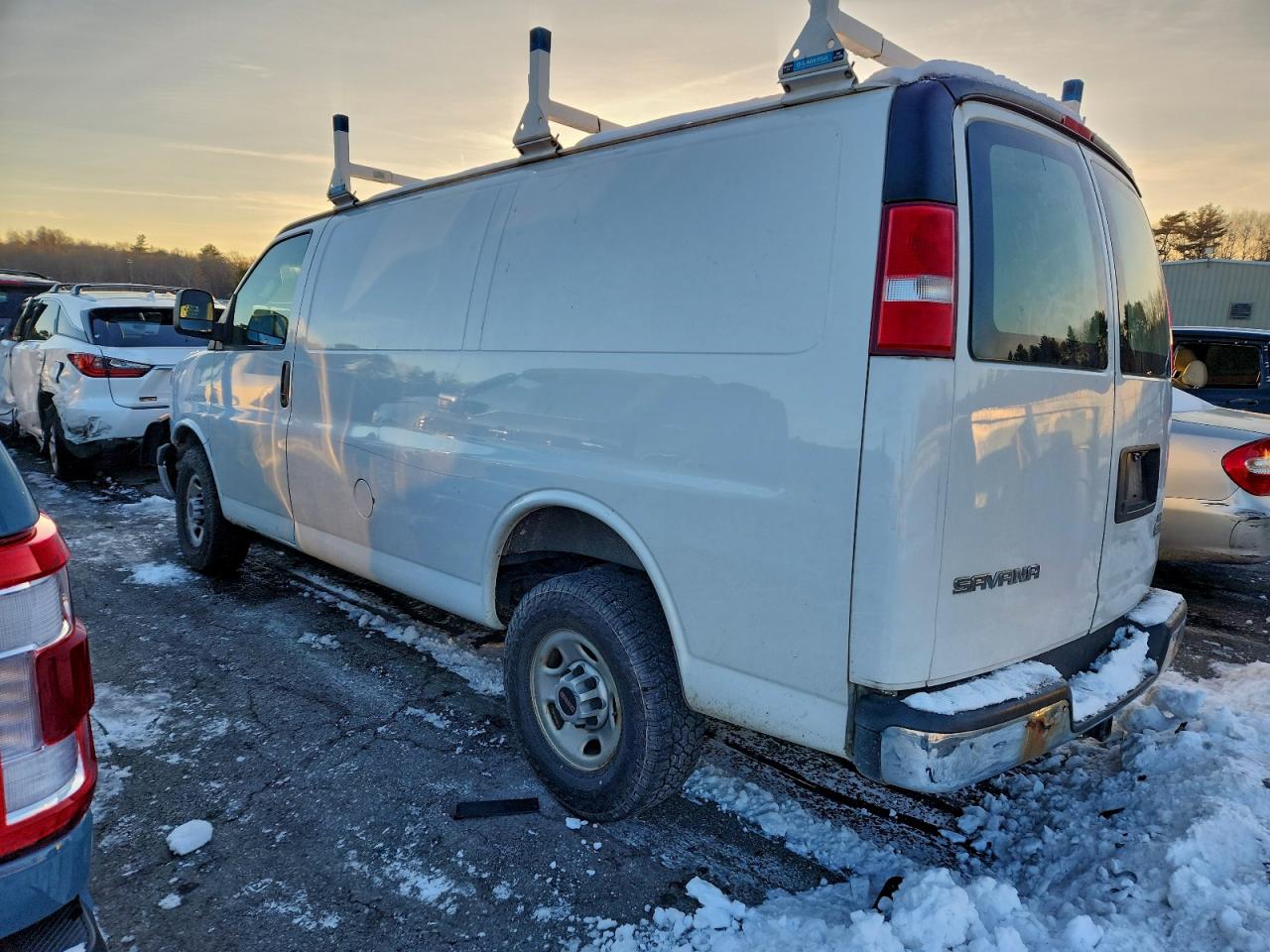 GMC Savana G2500 Paratransit
