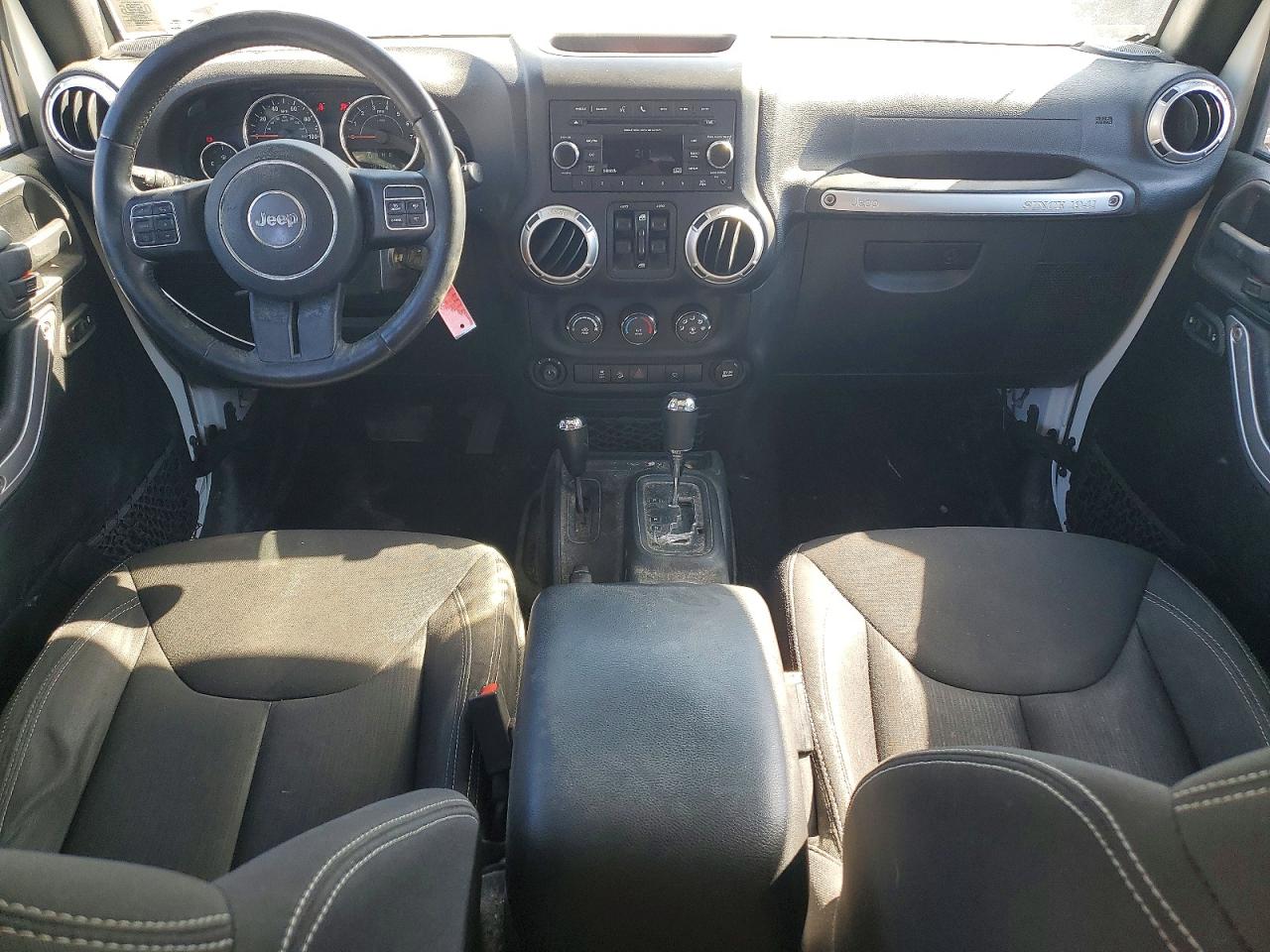 Jeep Wrangler Sahara