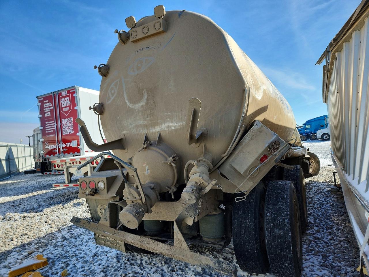 International Hv607