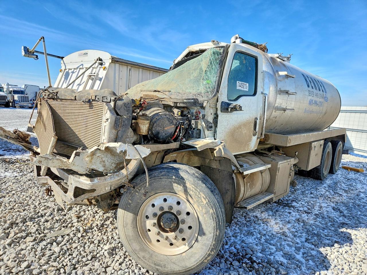 International Hv607
