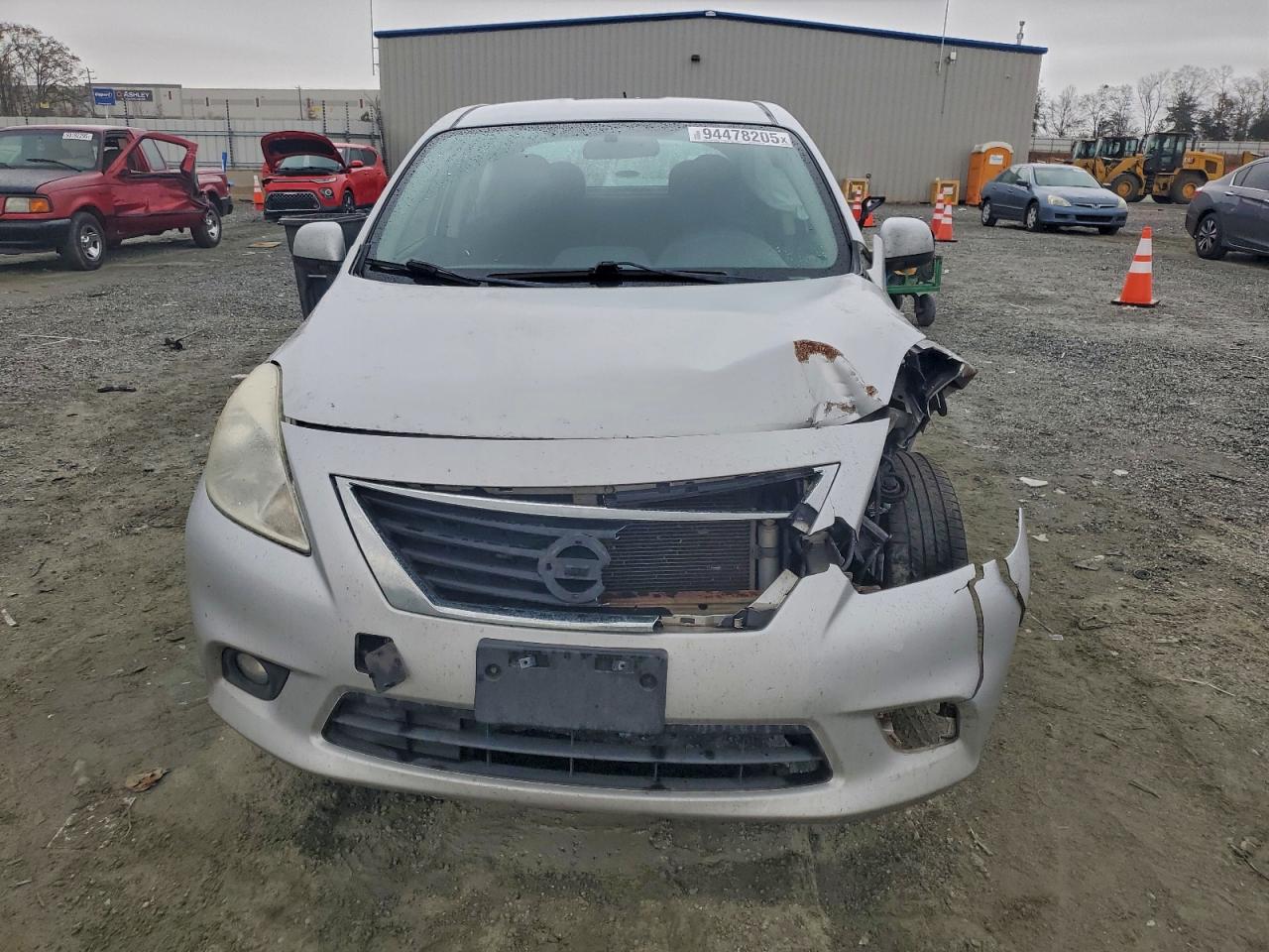 Nissan Versa