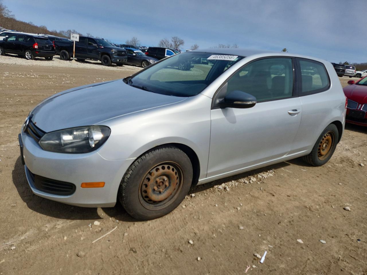 Salvage Volkswagen Golf Image