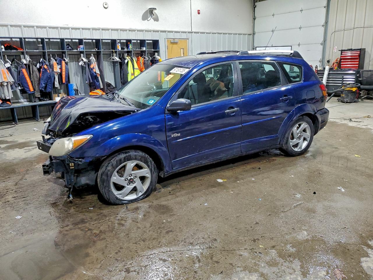 Salvage Pontiac Vibe Image