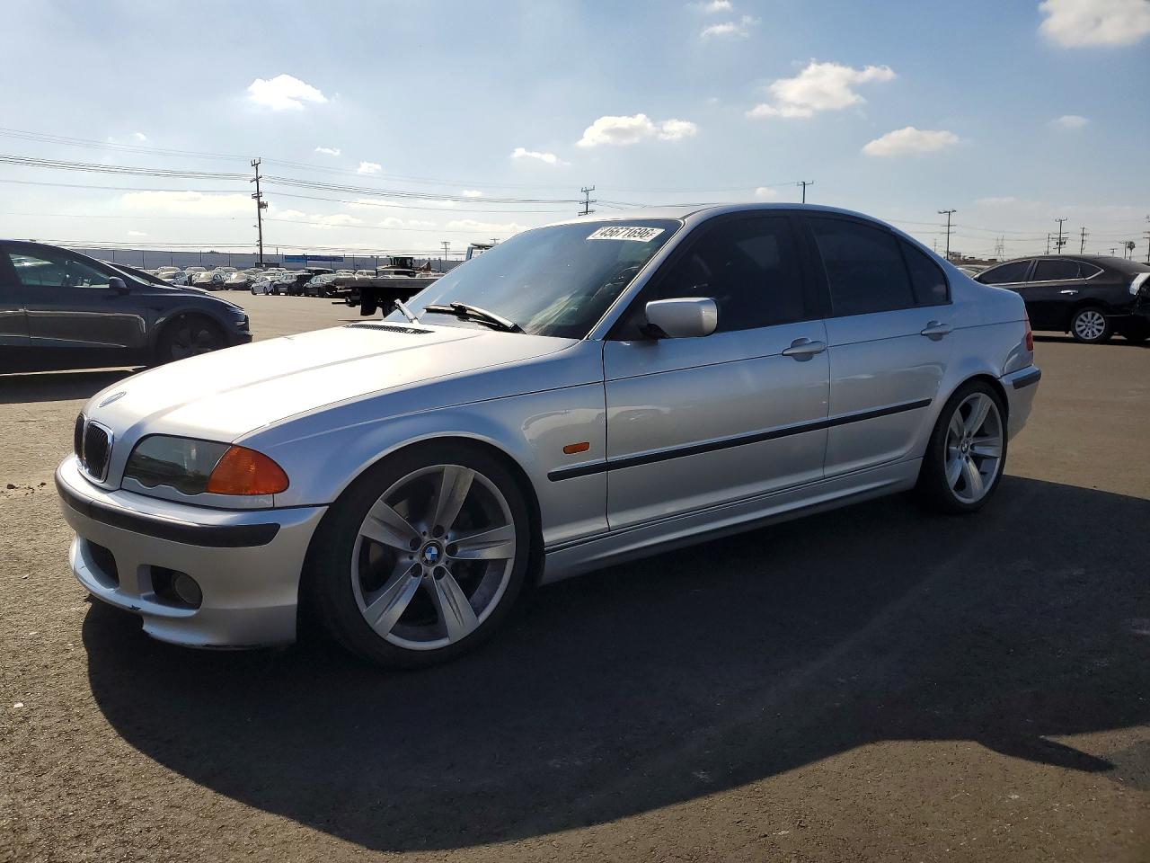 Salvage BMW 3 Series Image