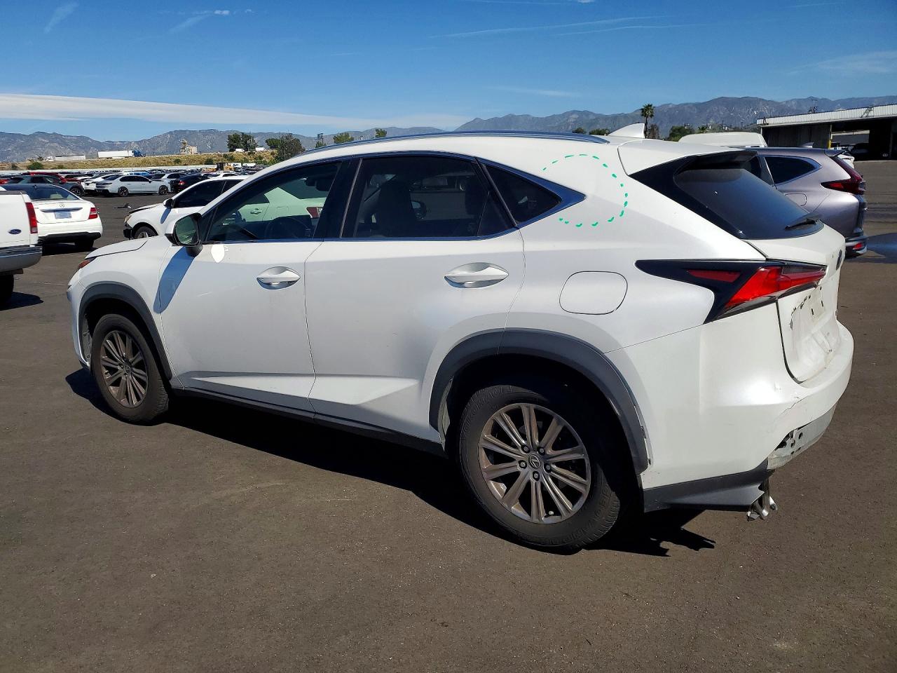 Lexus NX Base