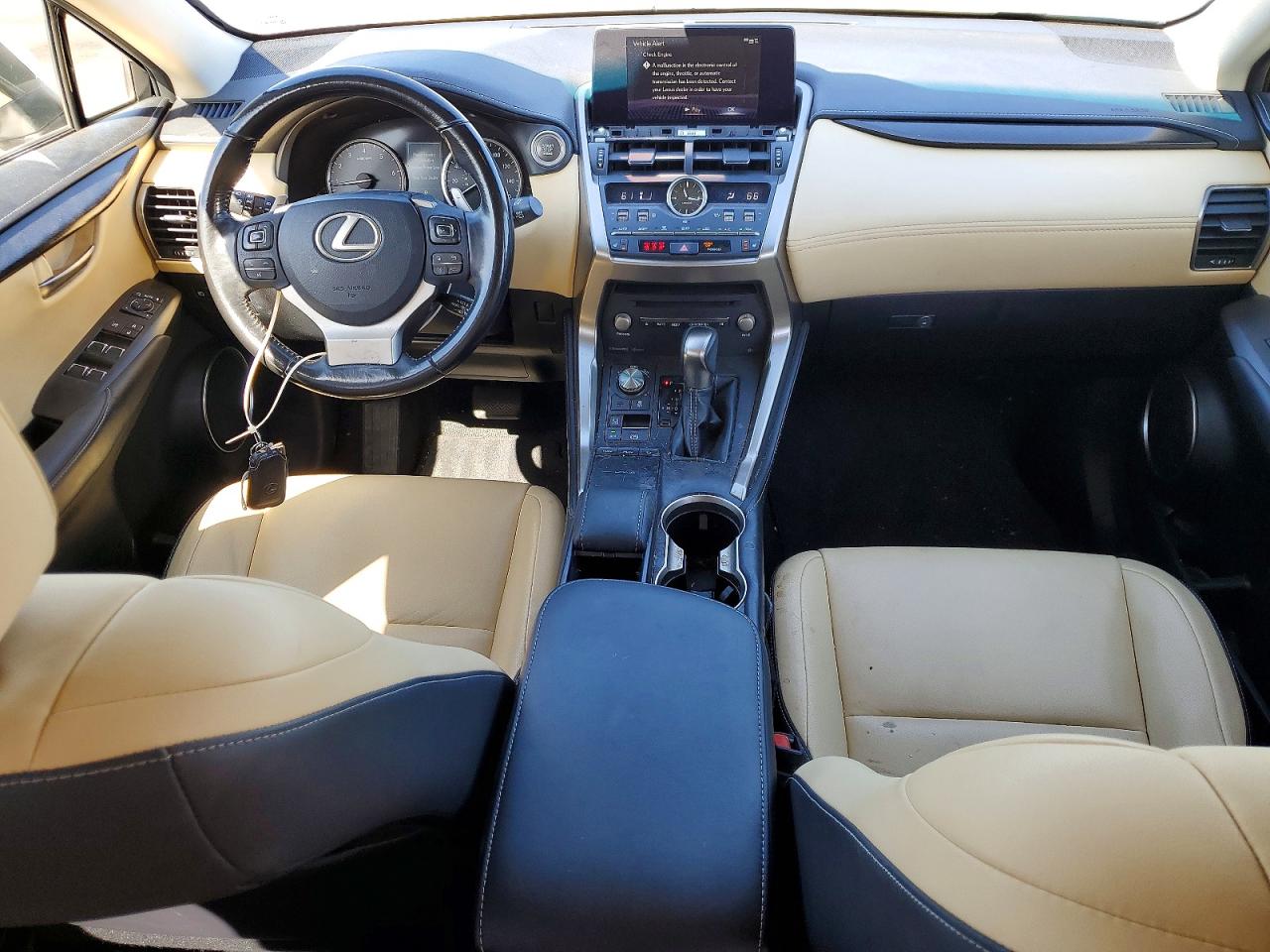 Lexus NX Base