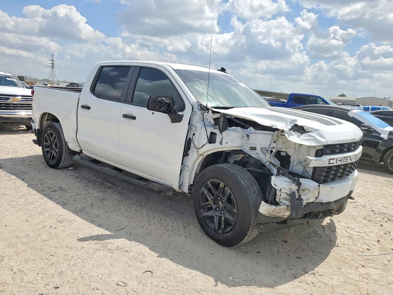 Chevrolet Silverado Ltd C1500 Custom