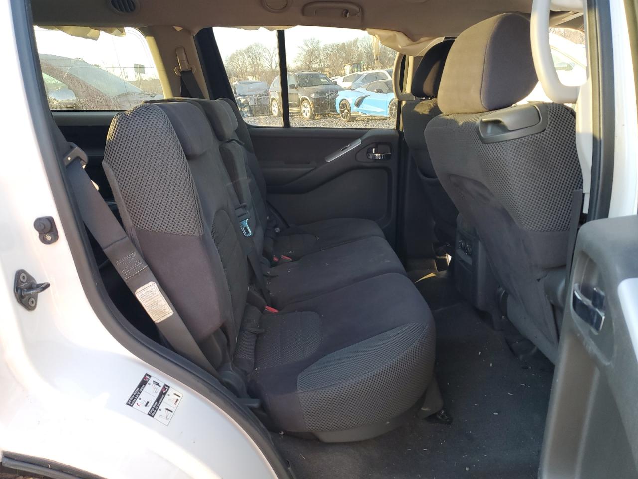 Nissan Pathfinder S