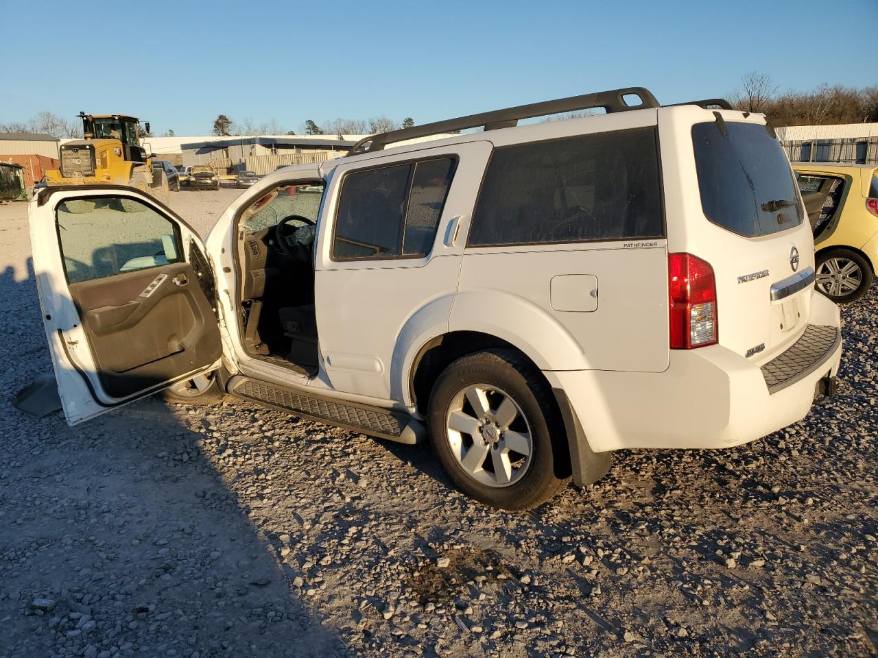 Nissan Pathfinder S