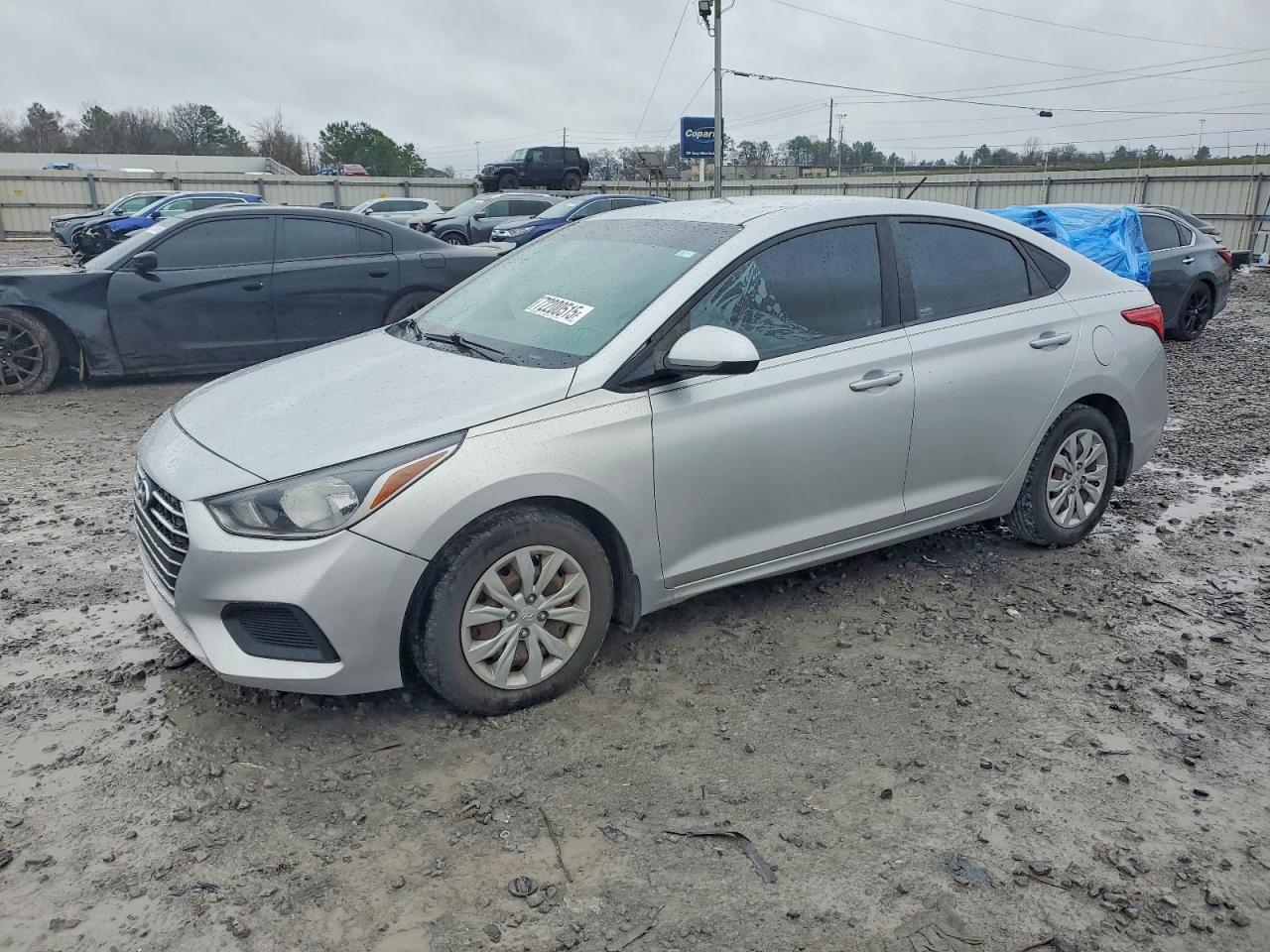 Salvage Hyundai ACCENT Image