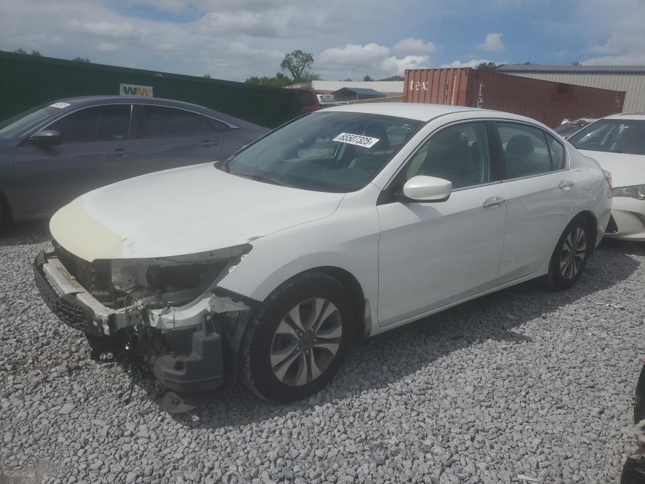 Salvage Honda Accord Image