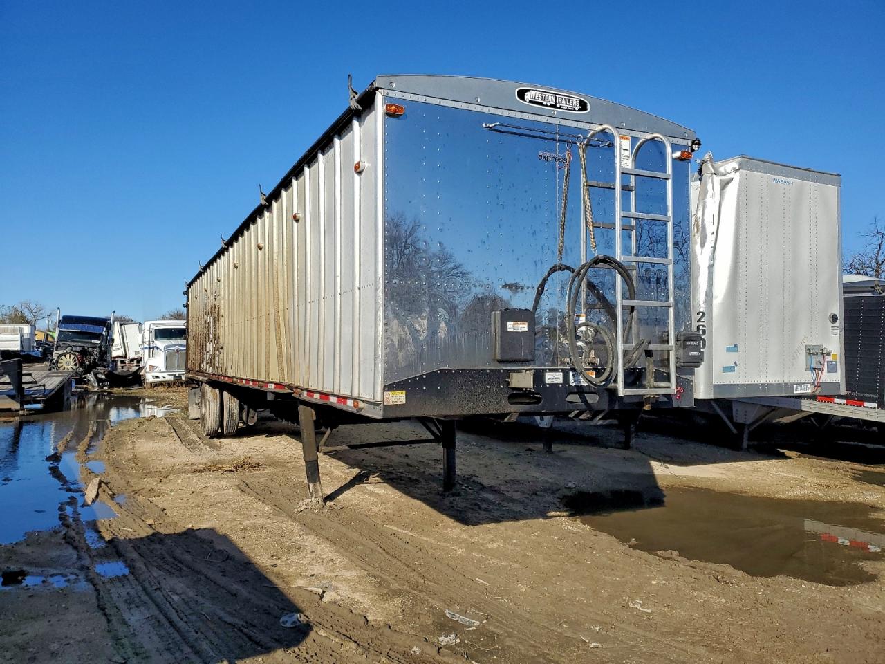 Salvage Western Trailers Other Image