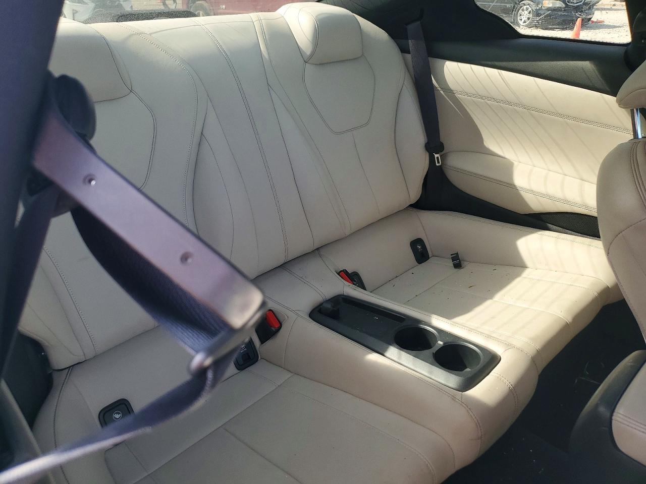 INFINITI Q60 3.0t P 3.0t Premium