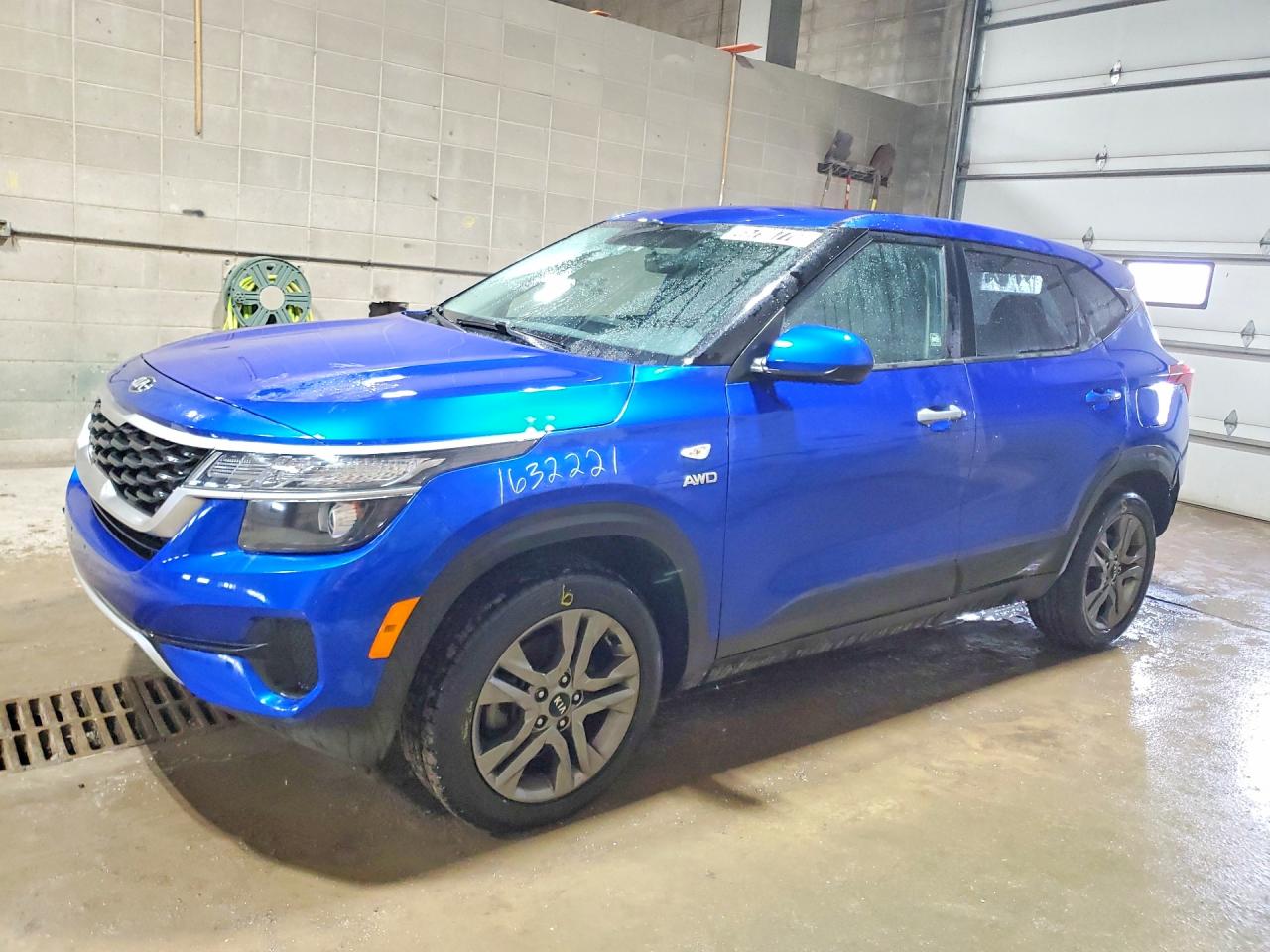 Salvage Kia Seltos Image