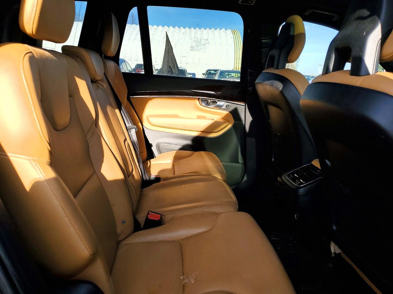 Volvo XC90 T6