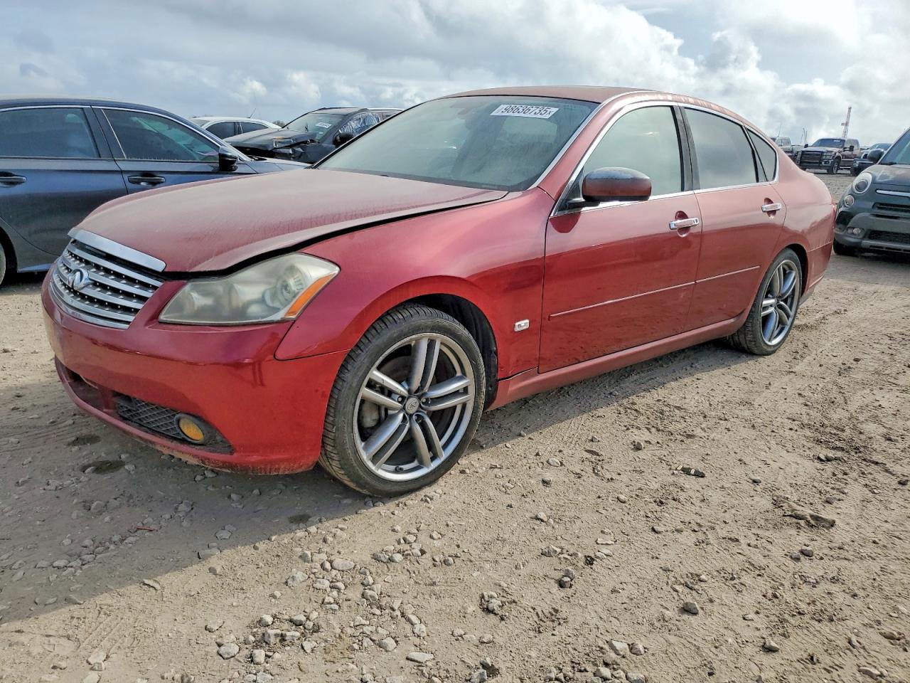 Salvage INFINITI M35 Image