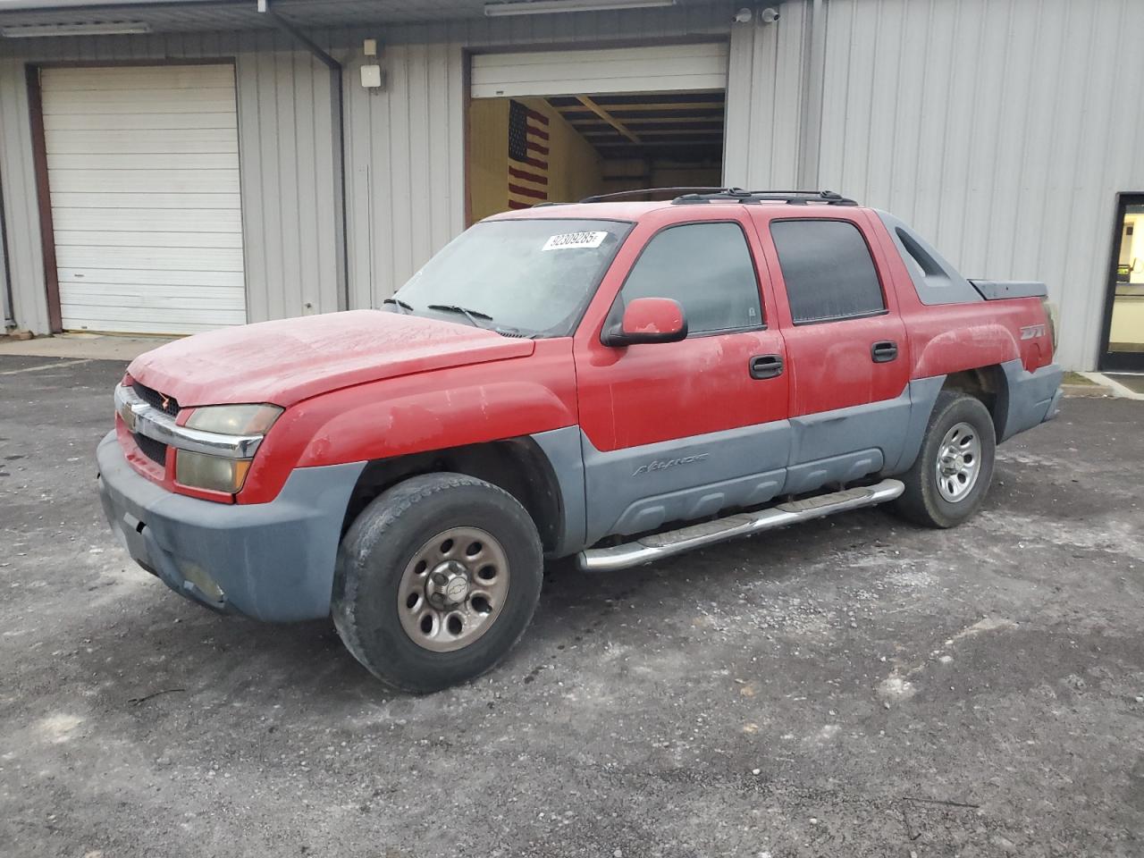 Salvage Chevrolet Avalanche Image
