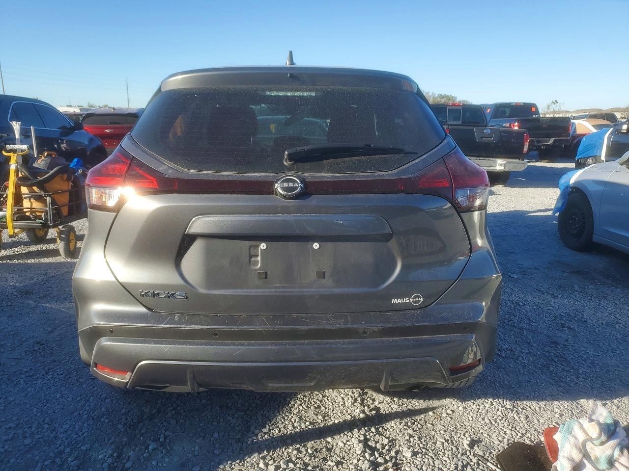 Nissan Kicks Play S