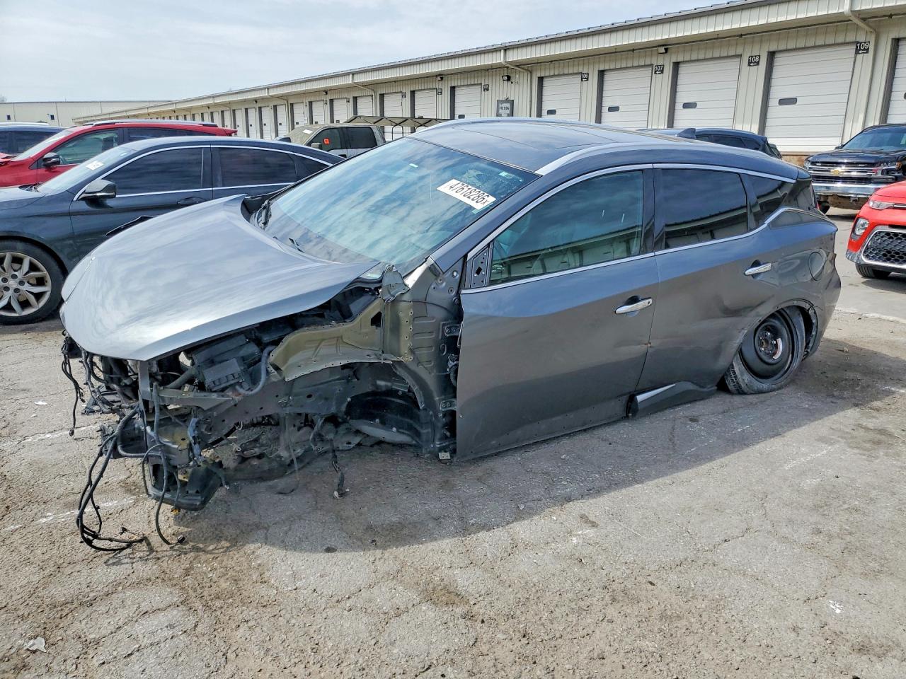 Salvage Nissan Murano Image