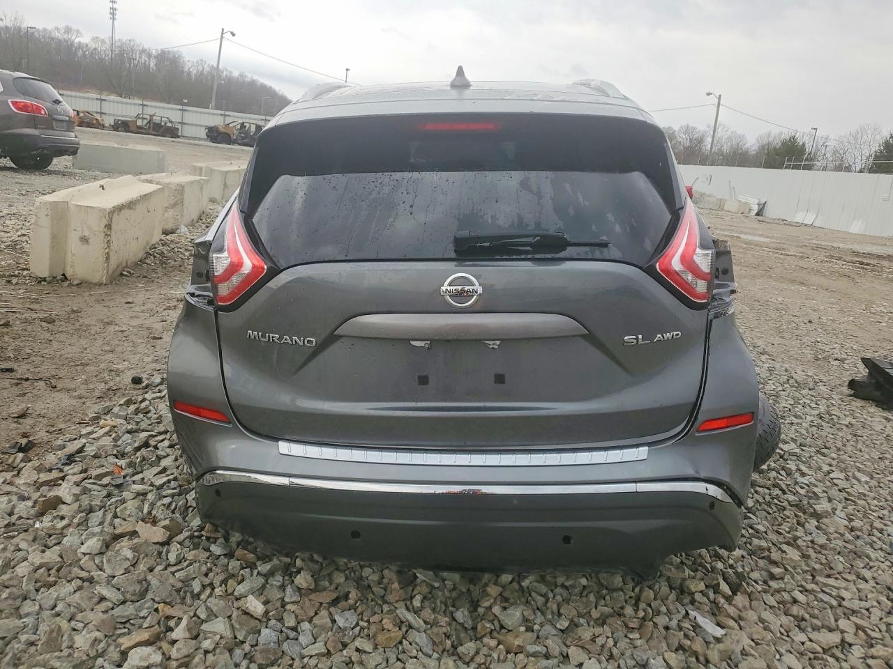 Nissan Murano S