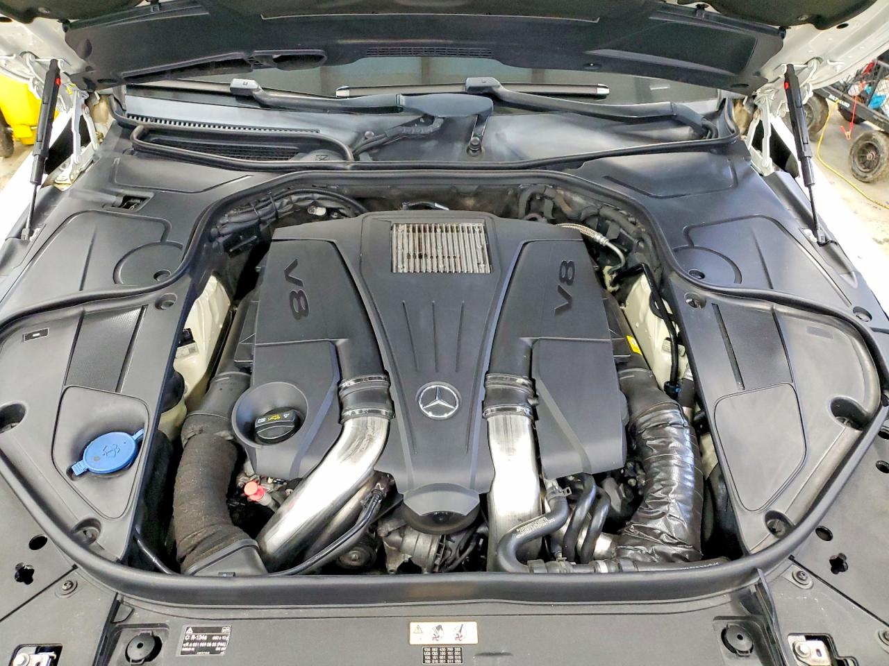 Mercedes-Benz S-Class 550