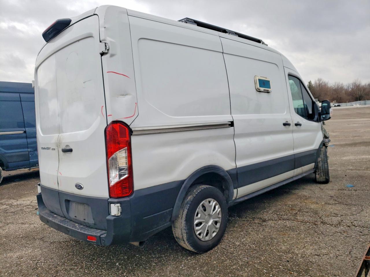 Ford Transit T-150