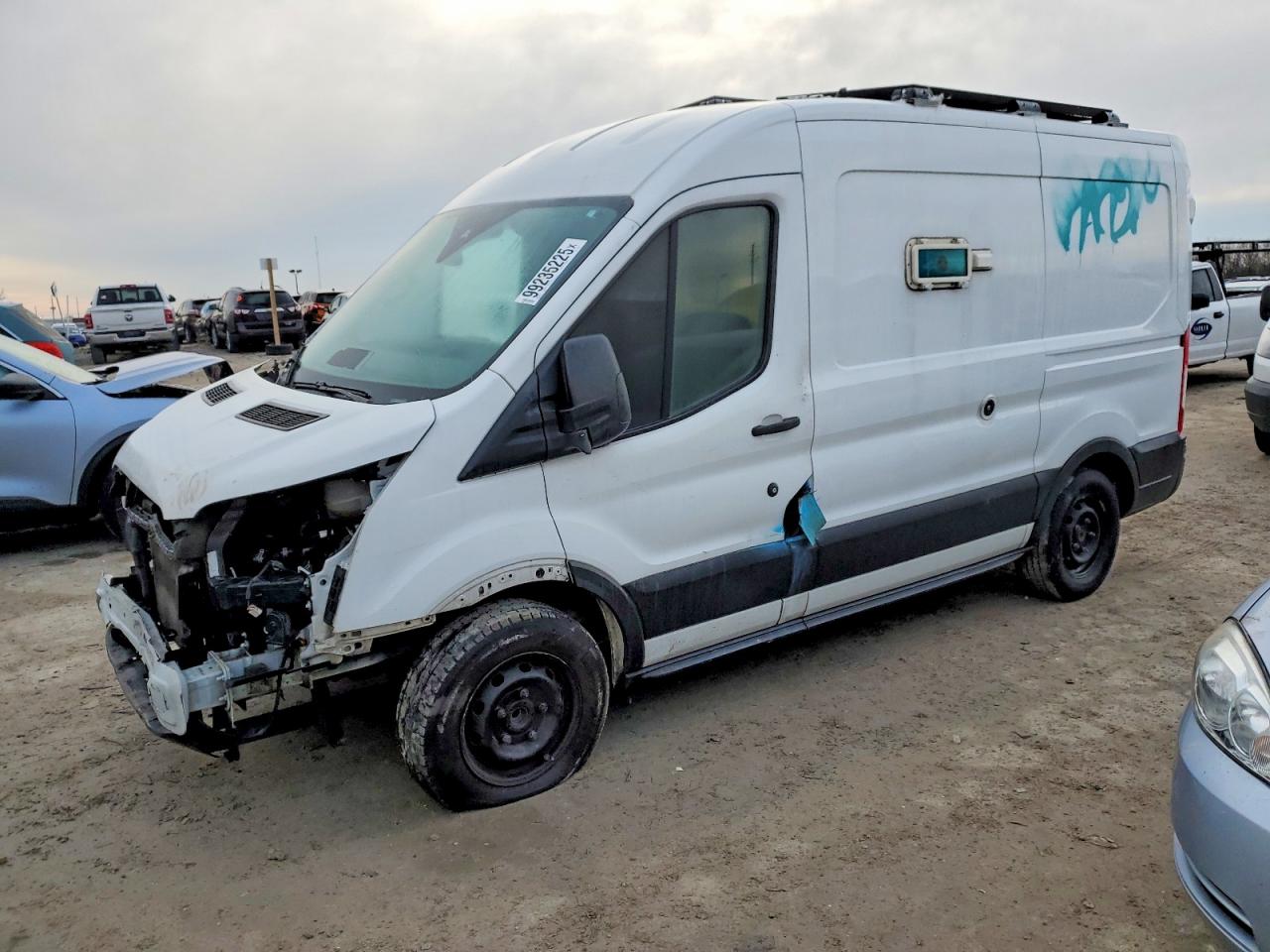 Salvage Ford Transit Image
