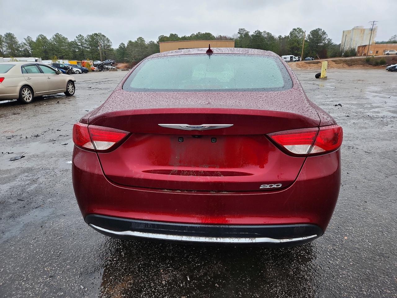 Chrysler 200