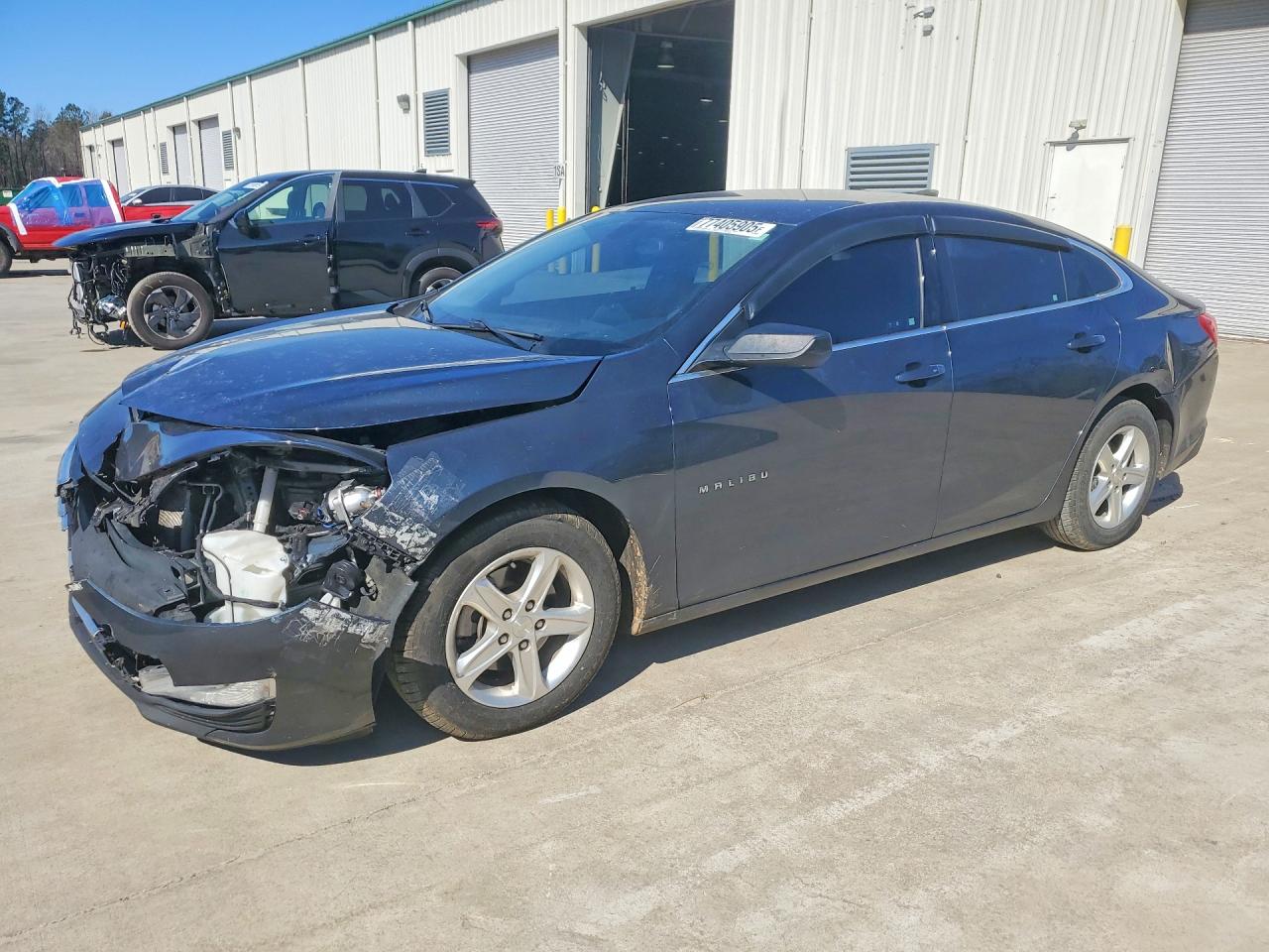 Salvage Chevrolet Malibu Image