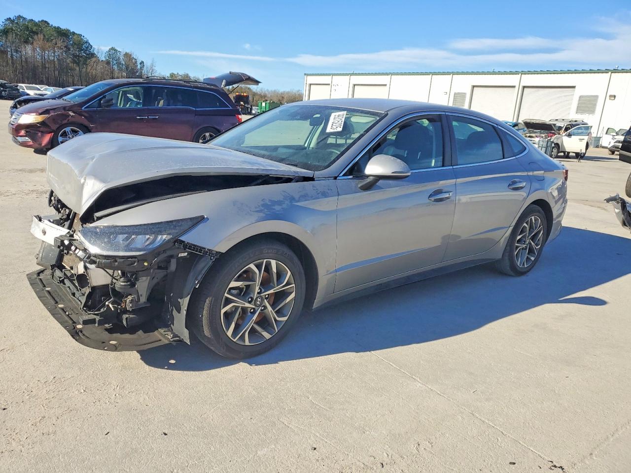 Salvage Hyundai SONATA Image