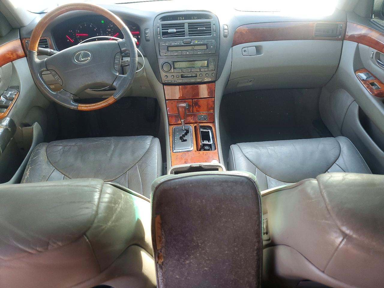 Lexus LS Base