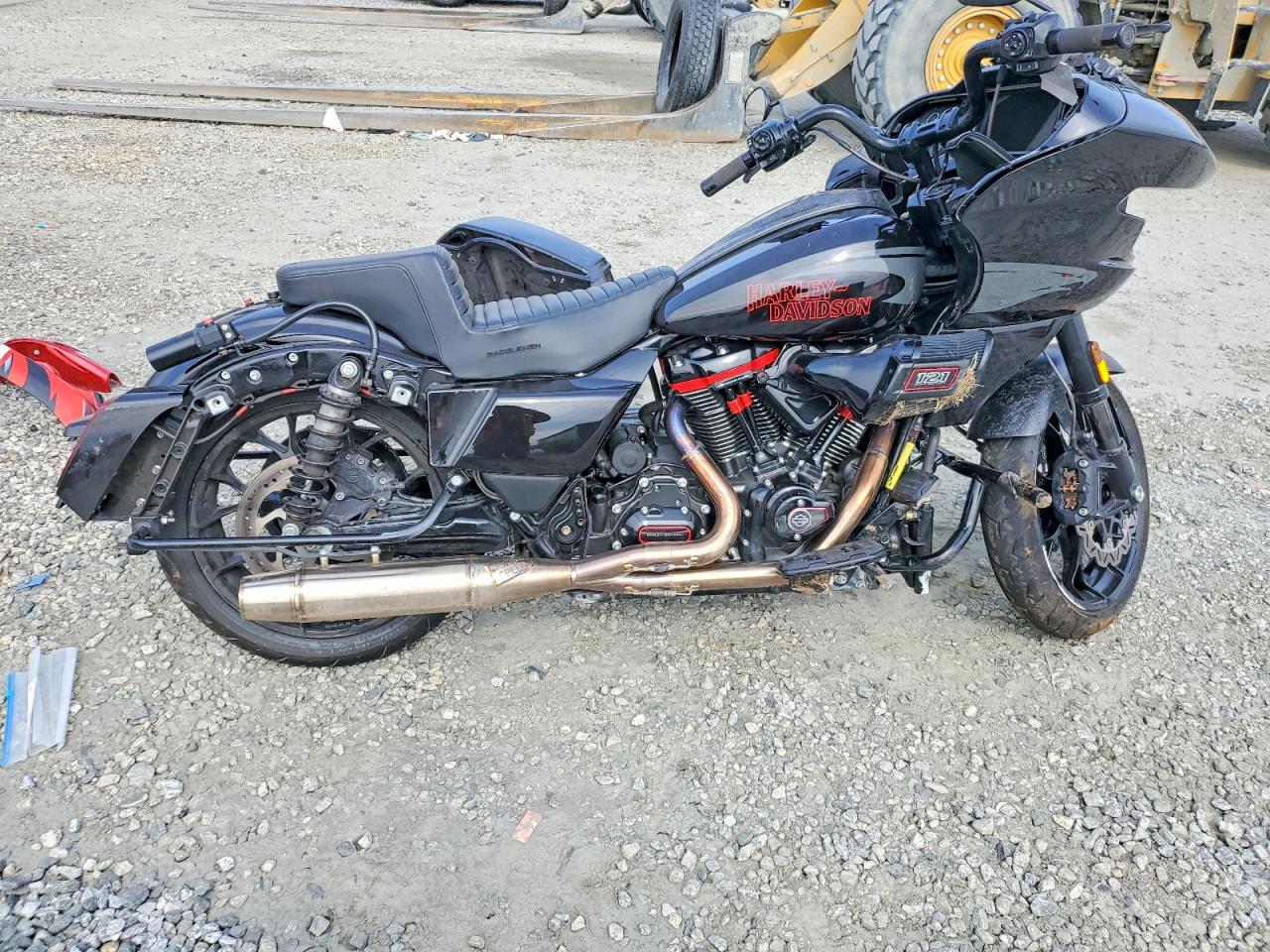 Salvage Harley-Davidson Fltrxstse Image