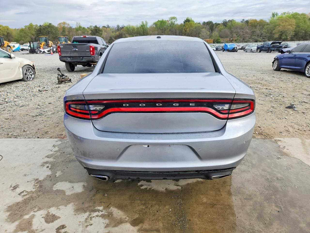 Dodge Charger Se