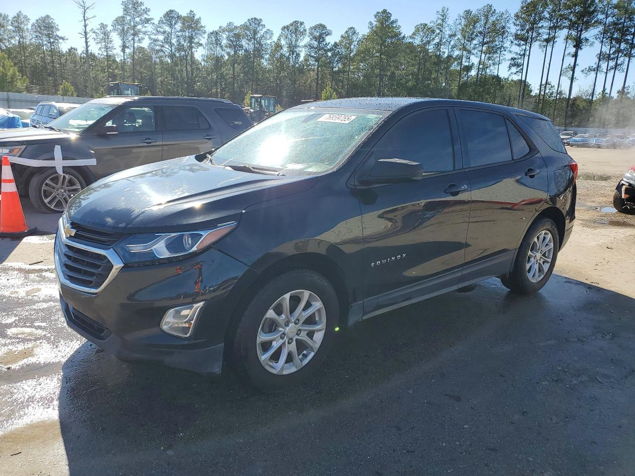 Salvage Chevrolet Equinox Image