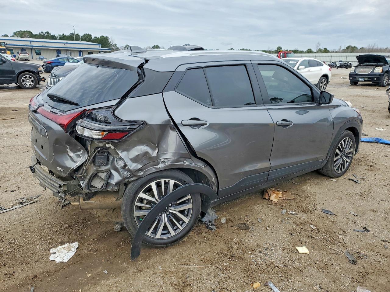 Nissan Kicks